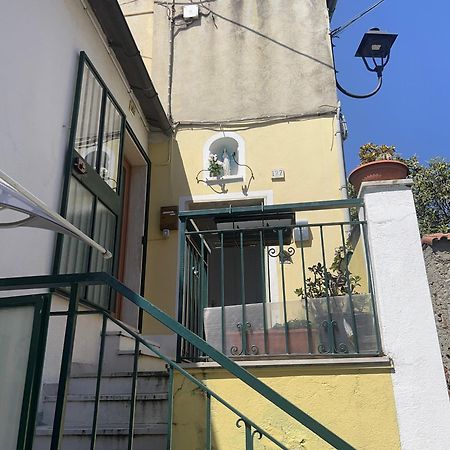 مبيت وإفطار سيلي ليجور Casa Graziella المظهر الخارجي الصورة