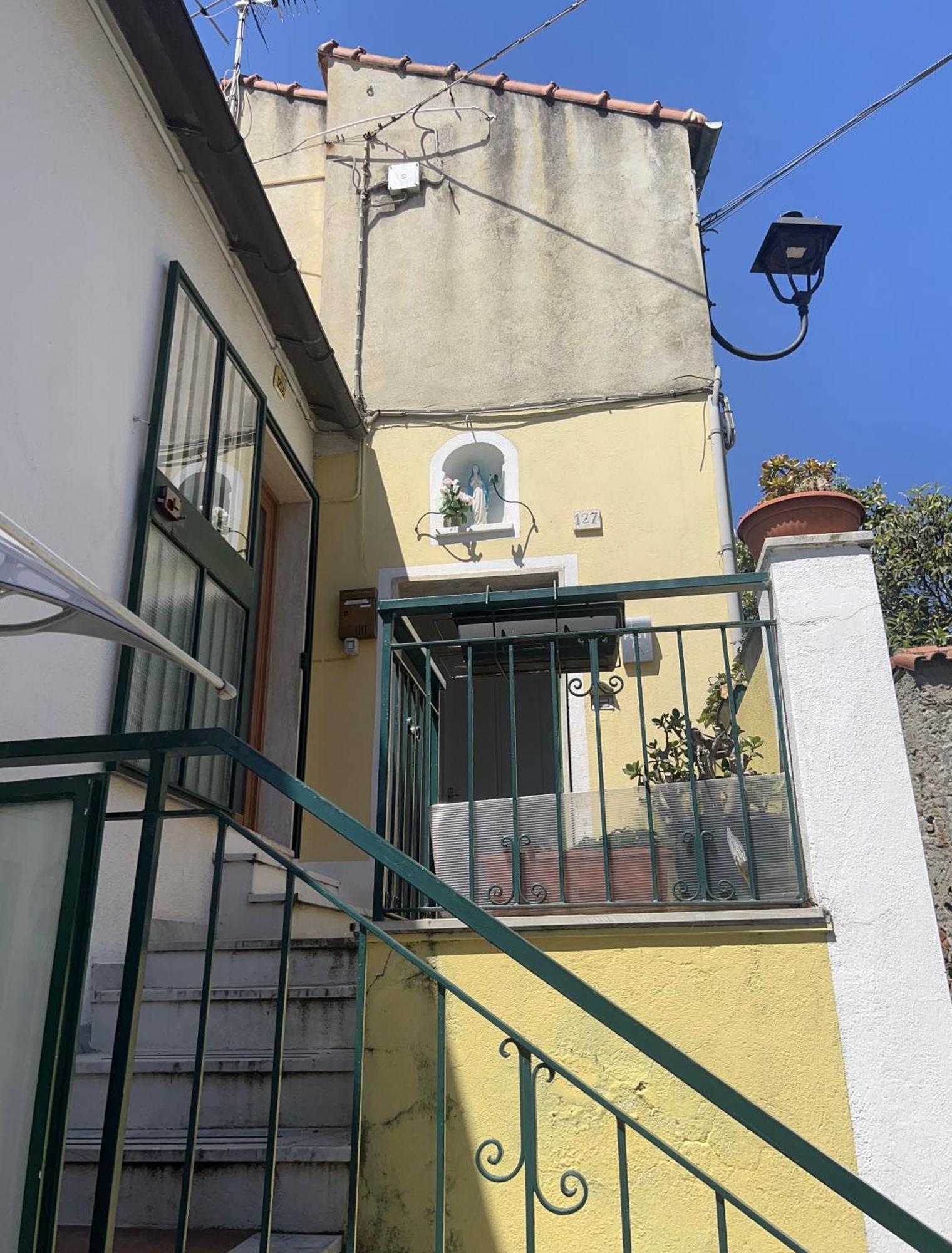 مبيت وإفطار سيلي ليجور Casa Graziella المظهر الخارجي الصورة